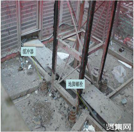 施工升降機(jī)安全保護(hù)裝置、安全通病及防治措施